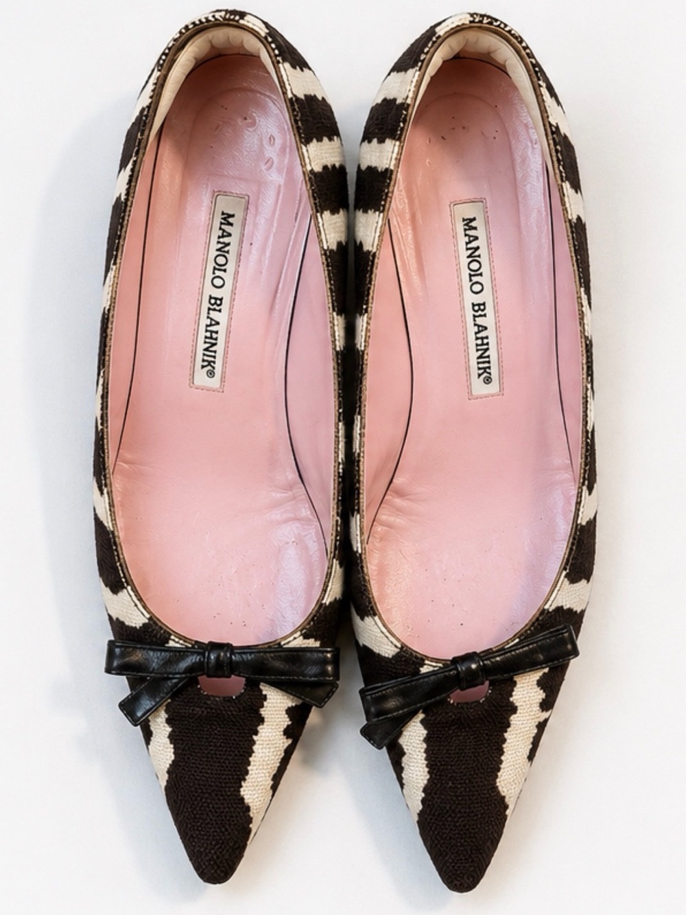 Vintage Manolo Blahnik Brown & White Pointed Toe Bow Pumps
